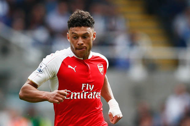 Oxlade-Chamberlain out for a few weeks, fit for Euros Oxlade-Chamberlain out for a few weeks, fit for Euros