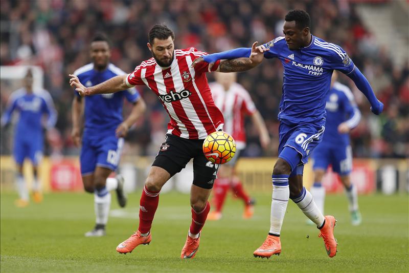 Hiddink explains why he took off Baba Rahman at half time Hiddink explains why he took off Baba Rahman at half time