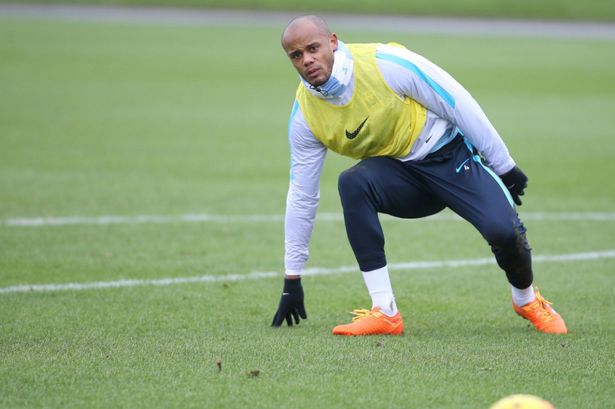 Manchester City receive title boost as Kompany returns to training Manchester City receive title boost as Kompany returns to training
