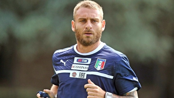 De Rossi leaves his World Cup medal in Italy kitman’s coffin De Rossi leaves his World Cup medal in Italy kitman’s coffin
