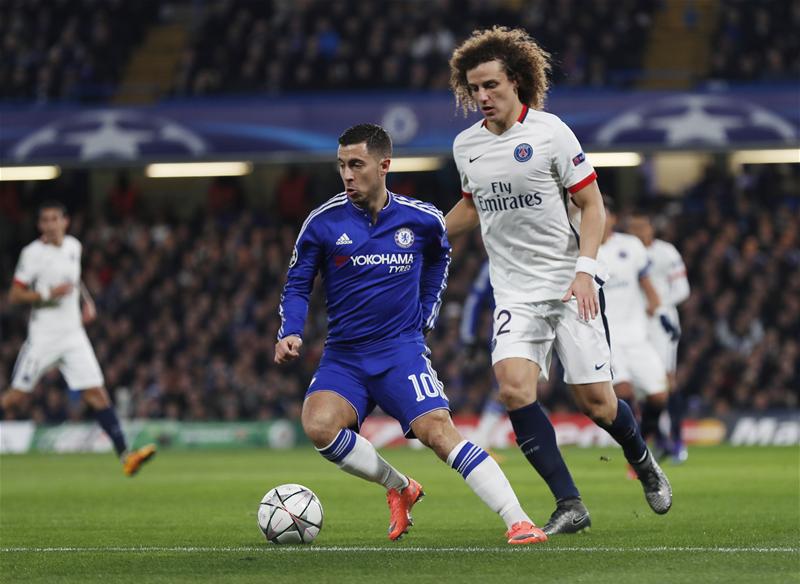 Hiddink defends Hazard amid boos from Chelsea fans Hiddink defends Hazard amid boos from Chelsea fans