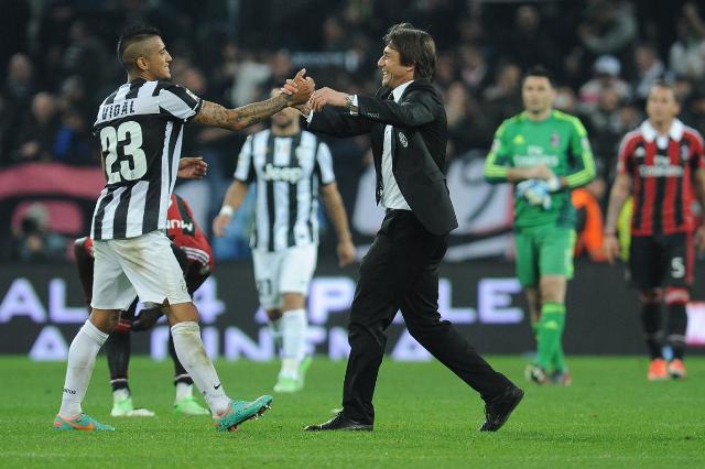 ‘I want him in all my teams’ – Conte hints at Chelsea move for Vidal ‘I want him in all my teams’ – Conte hints at Chelsea move for Vidal
