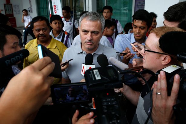 PSG refuse to comment on reports they have approached Mourinho PSG refuse to comment on reports they have approached Mourinho