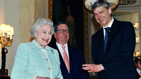 UK Labour party leader suggests the Queen is an Arsenal fan UK Labour party leader suggests the Queen is an Arsenal fan