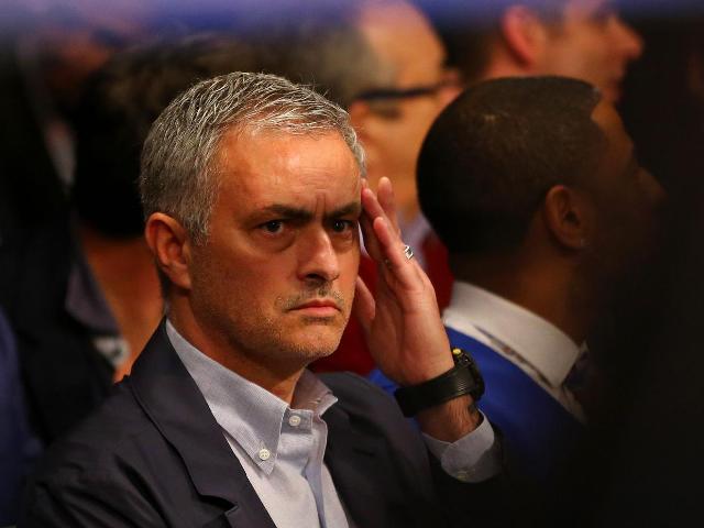 PSG set to battle Manchester United for Mourinho signature PSG set to battle Manchester United for Mourinho signature