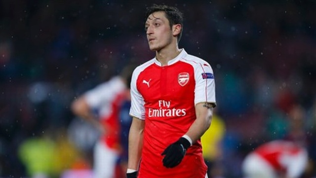 Ozil admits Arsenal have disappointed fans this season Ozil admits Arsenal have disappointed fans this season