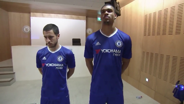 Chelsea agree massive £60m-a-year kit deal with Nike Chelsea agree massive £60m-a-year kit deal with Nike