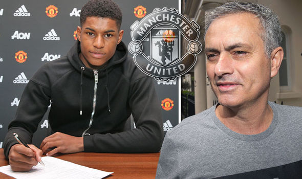 Rashford and Borthwick-Jackson sign new Manchester United deals Rashford and Borthwick-Jackson sign new Manchester United deals