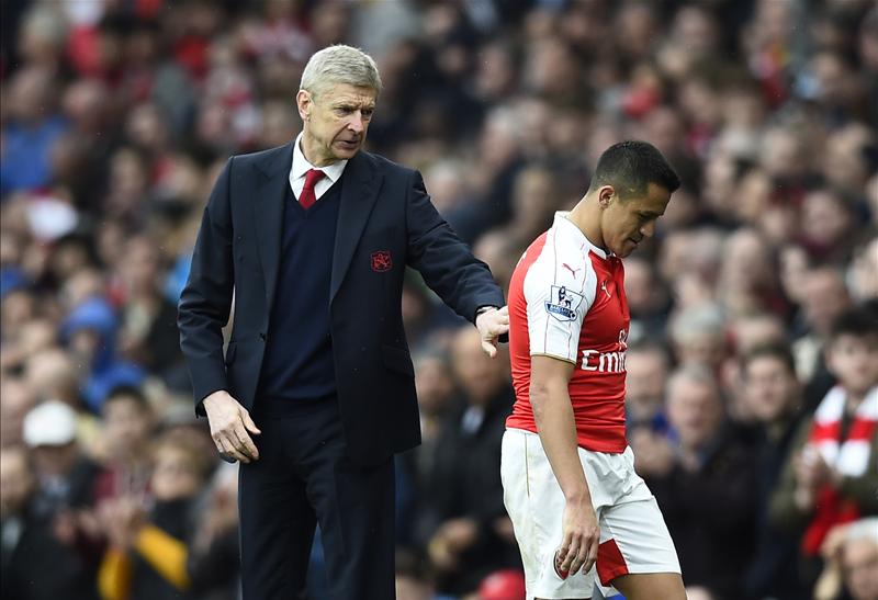 REPORT: Arsenal at risk of losing frustrated Sanchez REPORT: Arsenal at risk of losing frustrated Sanchez