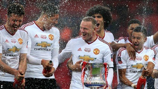 Rooney hopes FA Cup lifts Man United – with or without Van Gaal Rooney hopes FA Cup lifts Man United – with or without Van Gaal