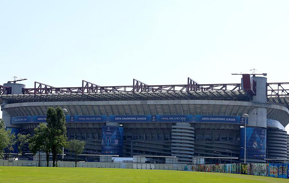 Wolfsburg officials storm Lagos for Buruj Academy players Wolfsburg officials storm Lagos for Buruj Academy players