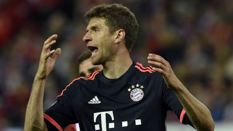 Manchester United made world-record bid for Muller – Rummenigge Manchester United made world-record bid for Muller – Rummenigge