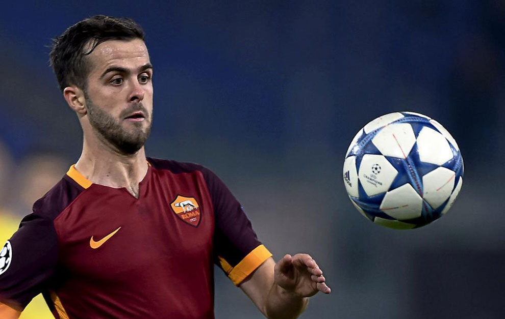 Barcelona set to sign Roma star Pjanic Barcelona set to sign Roma star Pjanic