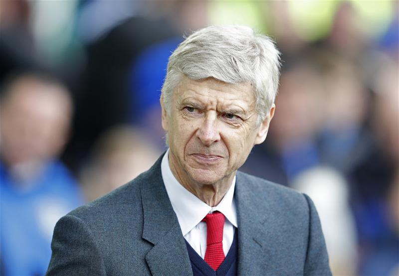 Arsenal legend Seaman urges Wenger to buy someone Arsenal legend Seaman urges Wenger to buy someone