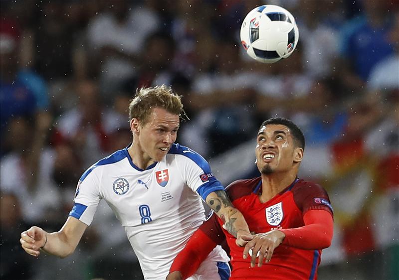 Man United defender Smalling hospitalised following accident in Bali Man United defender Smalling hospitalised following accident in Bali