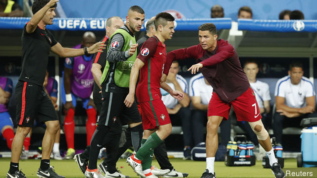 Cedric reveals Ronaldo’s inspiring half-time team talk to Portugal team-mates Cedric reveals Ronaldo’s inspiring half-time team talk to Portugal team-mates