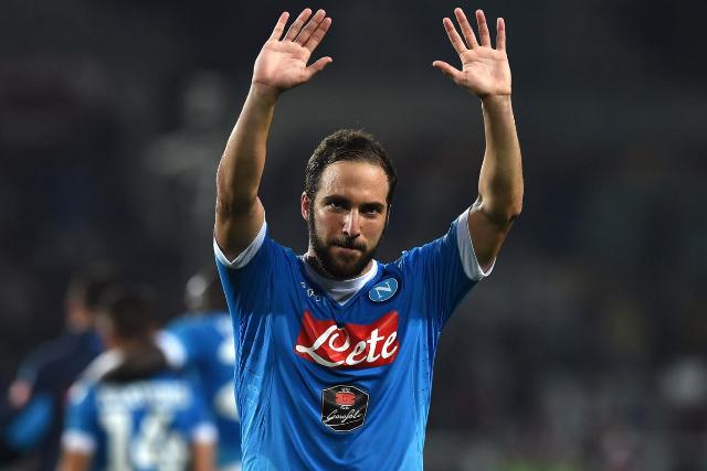 Maradona reveals he is “hurting” over Higuain’s rumuored move to Juventus Maradona reveals he is “hurting” over Higuain’s rumuored move to Juventus