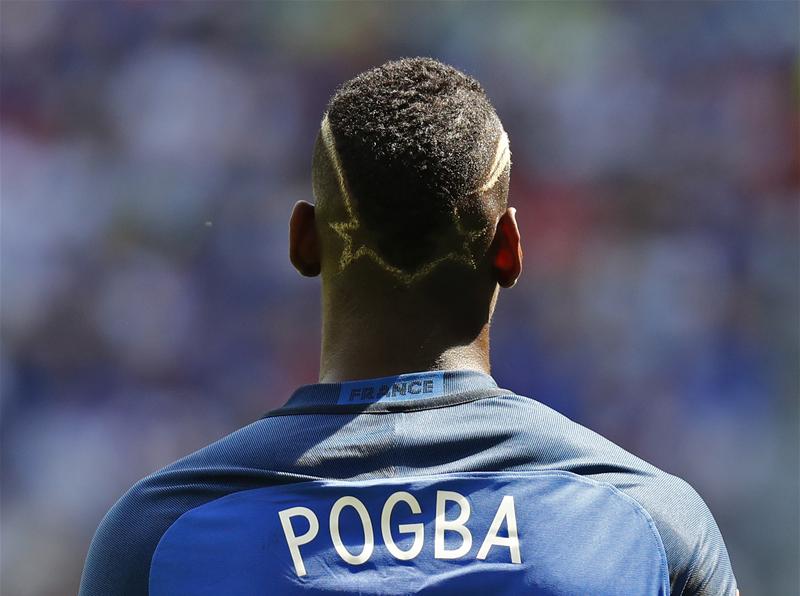 Manchester United sponsors Chevrolet “follow” Pogba on Instagram Manchester United sponsors Chevrolet “follow” Pogba on Instagram