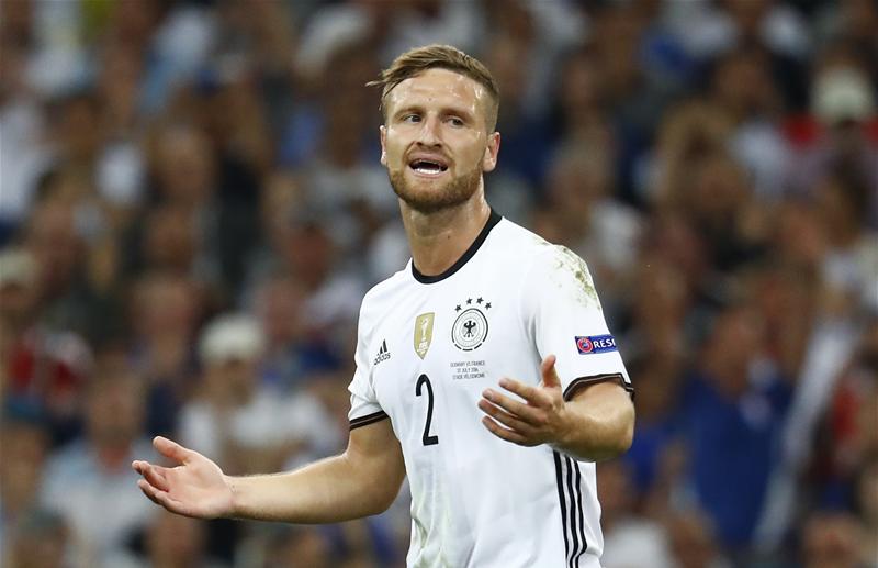Ray Parlour urges Arsenal to sign Mustafi to strengthen their light defence Ray Parlour urges Arsenal to sign Mustafi to strengthen their light defence