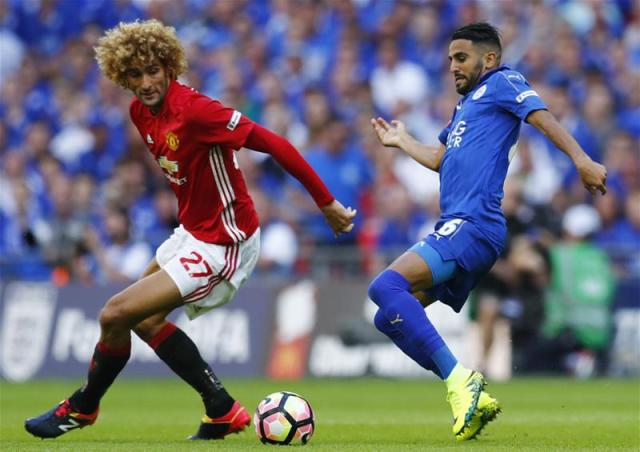 Mourinho defends Fellaini, blames Wembley pitch for his mistake Mourinho defends Fellaini, blames Wembley pitch for his mistake