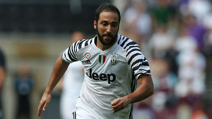 Dybala warns Higuain he won’t have it easy at Juventus Dybala warns Higuain he won’t have it easy at Juventus