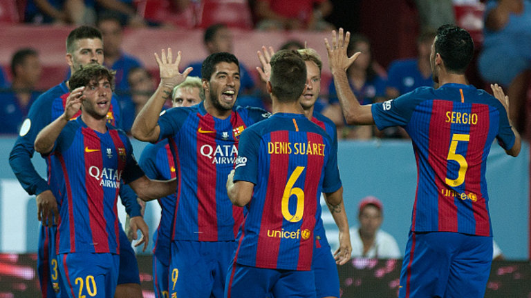 Luis Enrique lauds Barcelona as they take control of Supercopa Luis Enrique lauds Barcelona as they take control of Supercopa