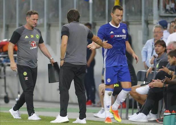 Conte: Terry is still important even if he doesn’t play for Chelsea Conte: Terry is still important even if he doesn’t play for Chelsea