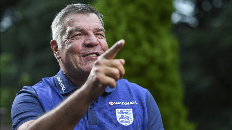 Allardyce: I was “entrapped” while trying to help a long-time friend Allardyce: I was “entrapped” while trying to help a long-time friend
