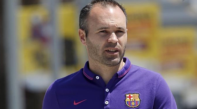 Iniesta unsure over Barcelona future