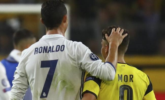 Dortmund teen star Emre Mor sends emotional thank you message to Ronaldo after Madrid clash Dortmund teen star Emre Mor sends emotional thank you message to Ronaldo after Madrid clash