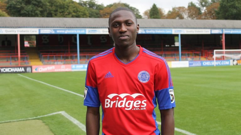 Idris Kanu snubs Man Utd to join Aldershot Town Idris Kanu snubs Man Utd to join Aldershot Town