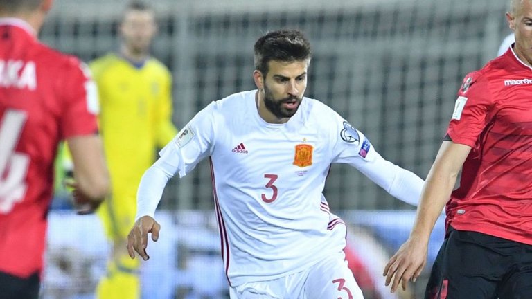 Pique announces Spain retirement date after criticism of his shirt sleeve Pique announces Spain retirement date after criticism of his shirt sleeve