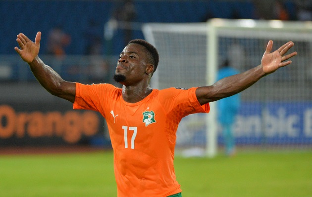 Aurier praised for saving the life of Mali striker Doumbia during Ivory Coast clash Aurier praised for saving the life of Mali striker Doumbia during Ivory Coast clash