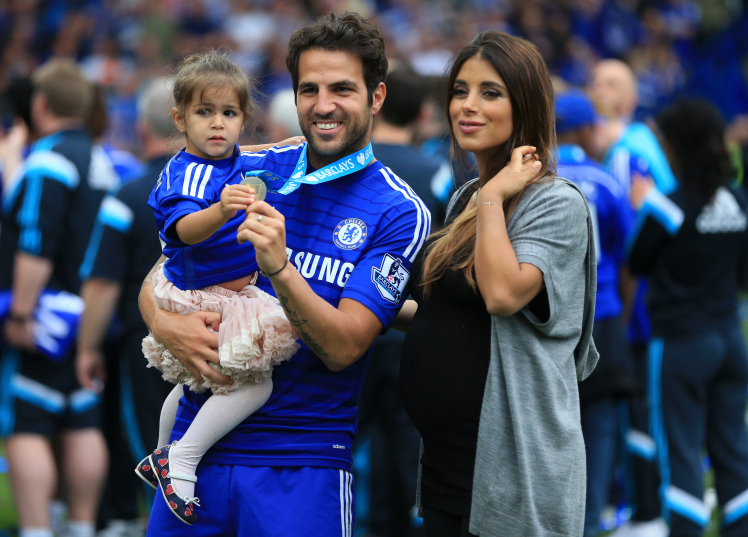 Fabregas’ wife rubbishes rumours he’s set to leave Chelsea for AC Milan Fabregas’ wife rubbishes rumours he’s set to leave Chelsea for AC Milan