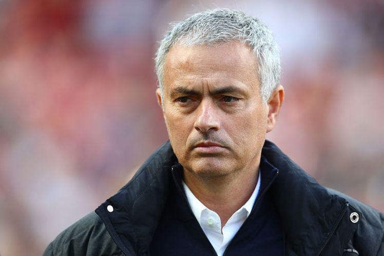 Mourinho will ‘park the bus’ against Liverpool – Aldridge Mourinho will ‘park the bus’ against Liverpool – Aldridge
