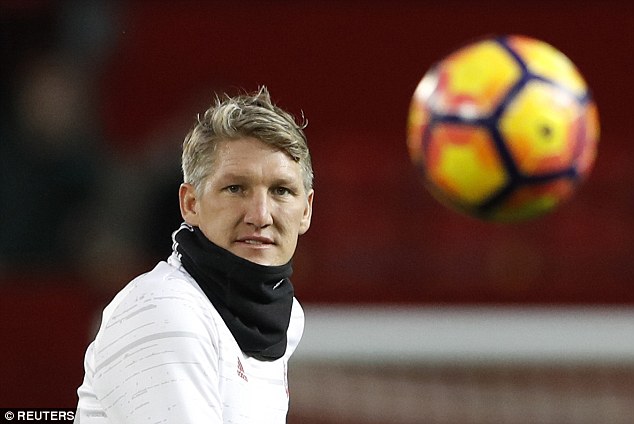 Bayern chief Hoeness tells Schweinsteiger to ‘make Manchester United bleed’