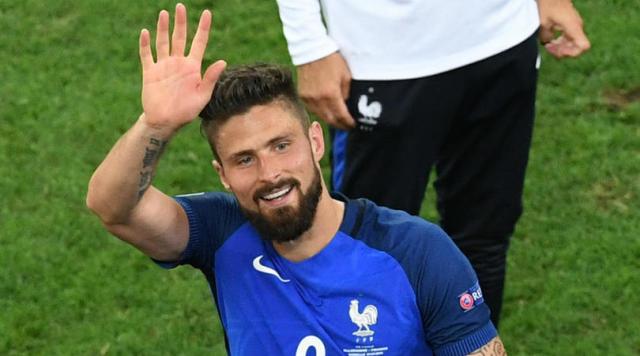 Arsenal’s Giroud makes France squad but Man United’s Martial is dropped Arsenal’s Giroud makes France squad but Man United’s Martial is dropped