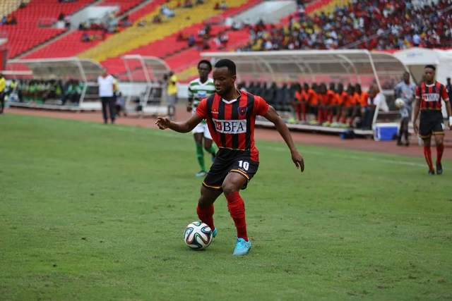 Nigerian player Ibukun wins league title, best foreign player award in Angola