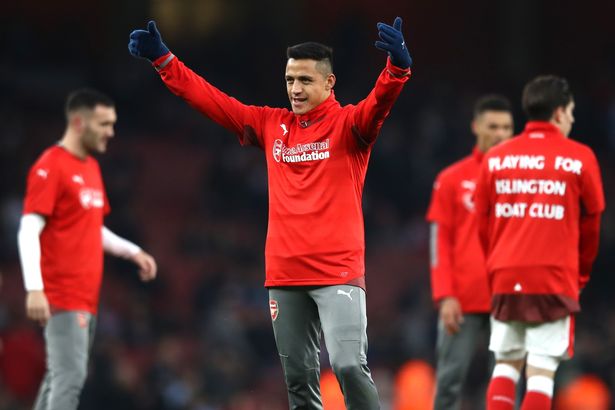 Sanchez hints he wants to stay at Arsenal – but refuses to commit to signing new deal Sanchez hints he wants to stay at Arsenal – but refuses to commit to signing new deal