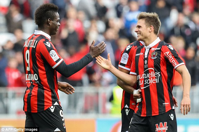Balotelli scores yet again as Nice stay in touch at the top of Ligue 1 Balotelli scores yet again as Nice stay in touch at the top of Ligue 1