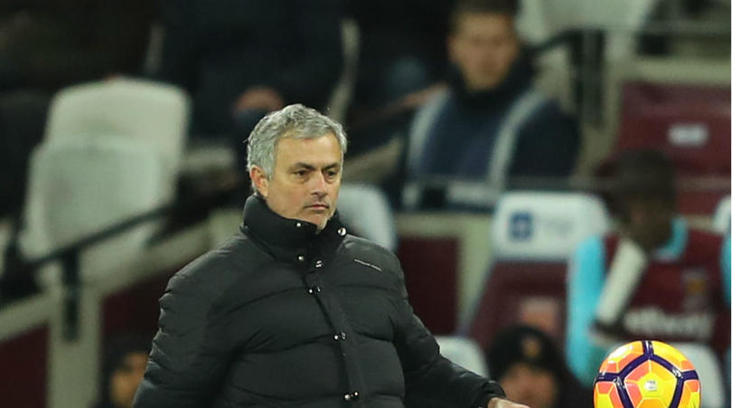 Ex-Manchester United manager blasts Mourinho over Pogba purchase