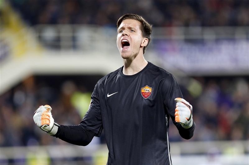 Szczesny happy to see Arsenal and Roma fight for him Szczesny happy to see Arsenal and Roma fight for him