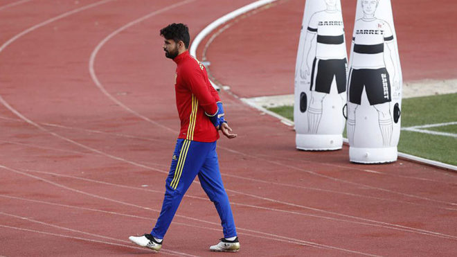 Ankle knock forces Diego Costa to leave Spain training Ankle knock forces Diego Costa to leave Spain training
