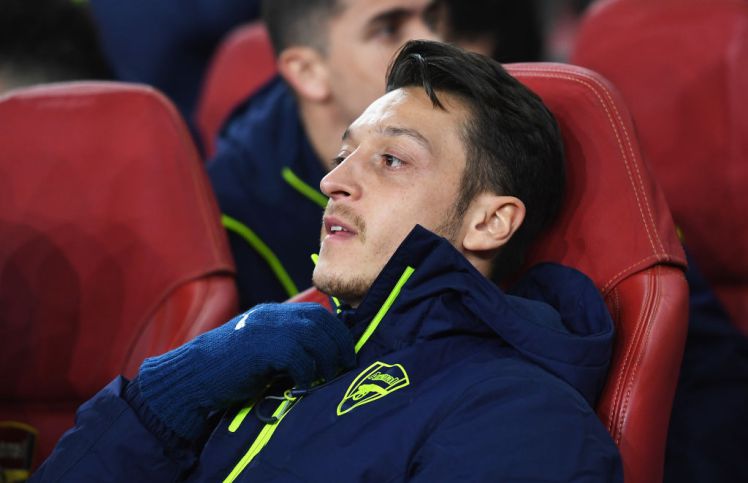 Manchester United want Ozil on a free transfer Manchester United want Ozil on a free transfer