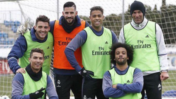 Zidane joins in on Madrid training session match ahead off Napoli clash Zidane joins in on Madrid training session match ahead off Napoli clash