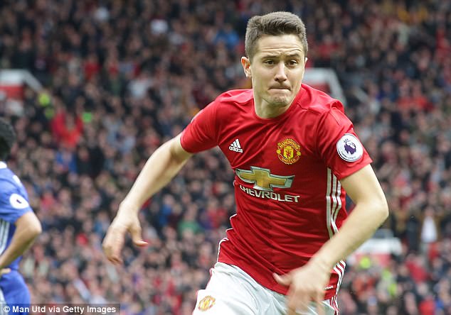 Man United set to offer Herrera new £120,000-a-week deal Man United set to offer Herrera new £120,000-a-week deal