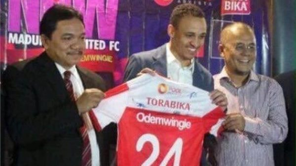 Odemwingie joins Essien and Carlton Cole in Indonesia Odemwingie joins Essien and Carlton Cole in Indonesia