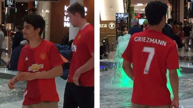 Man United fans already buying Griezmann shirts as Ferdinand backs Frenchman over James Man United fans already buying Griezmann shirts as Ferdinand backs Frenchman over James