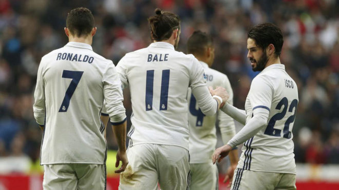 Madrid supporters want Isco ahead of Bale in the Champions League final Madrid supporters want Isco ahead of Bale in the Champions League final
