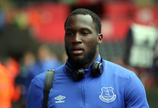 Man United beat Chelsea to Lukaku as they agree £75m fee with Everton Man United beat Chelsea to Lukaku as they agree £75m fee with Everton